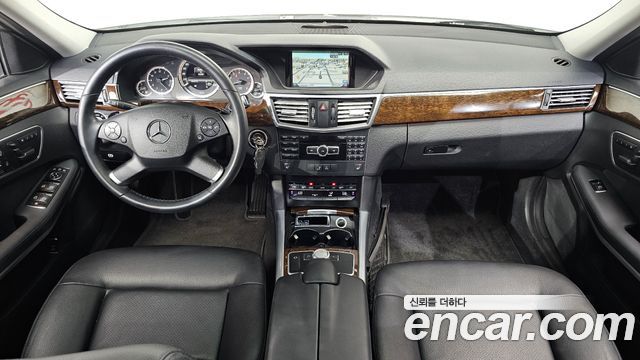 Mercedes-Benz E-Class — interior