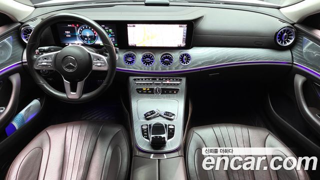 Mercedes-Benz CLS-Class — interior