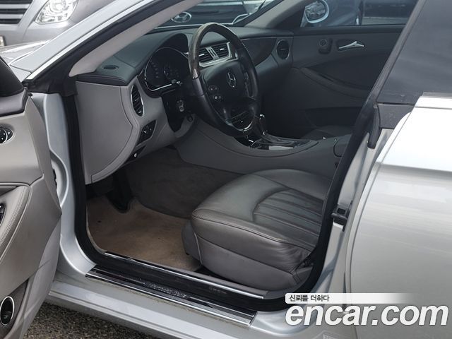 Mercedes-Benz CLS-Class — interior