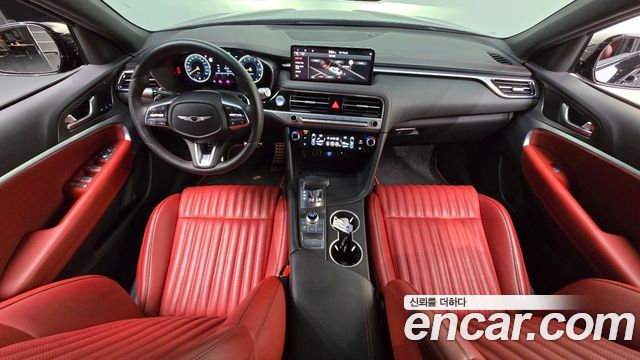 Genesis G70 — interior