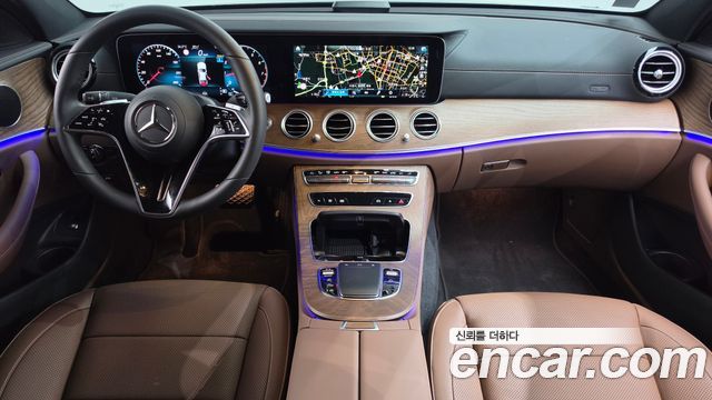 Mercedes-Benz E-Class — interior