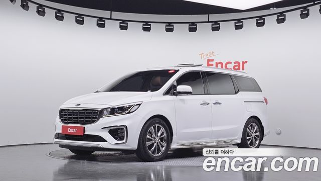 Kia Carnival — exterior