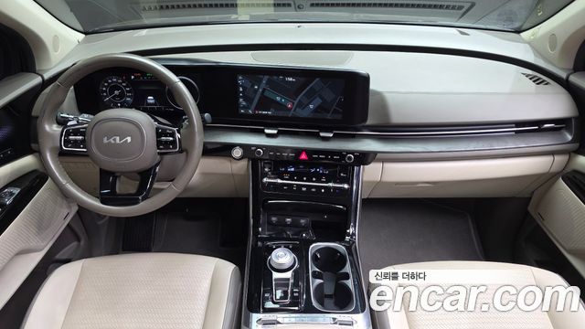 Kia Carnival — interior