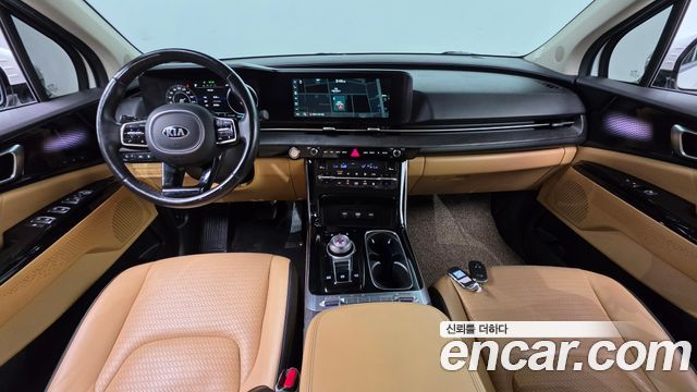 Kia Carnival — interior