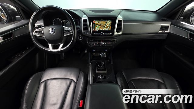 KG Mobility Rexton — interior