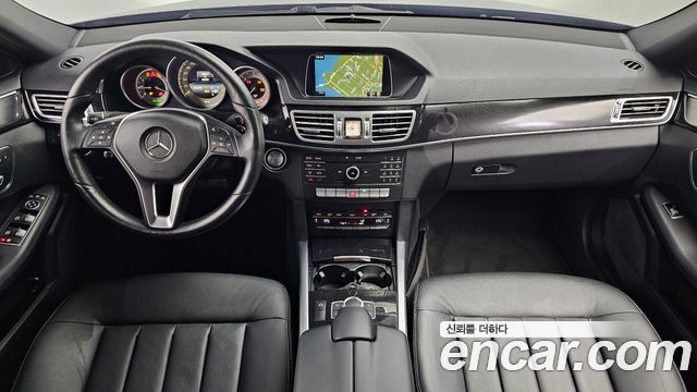 Mercedes-Benz E-Class — interior