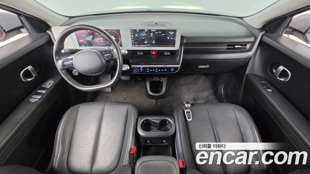 Hyundai IONIQ 5 — interior