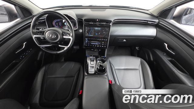 Hyundai Tucson — interior