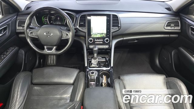 Renault Korea SM6 — interior