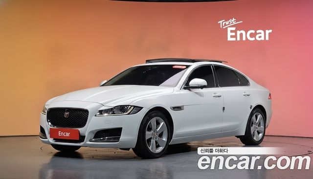 Jaguar XF — exterior