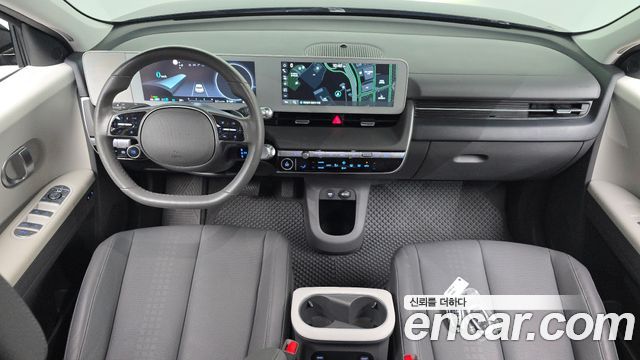 Hyundai IONIQ 5 — interior