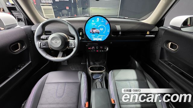 MINI Cooper — interior
