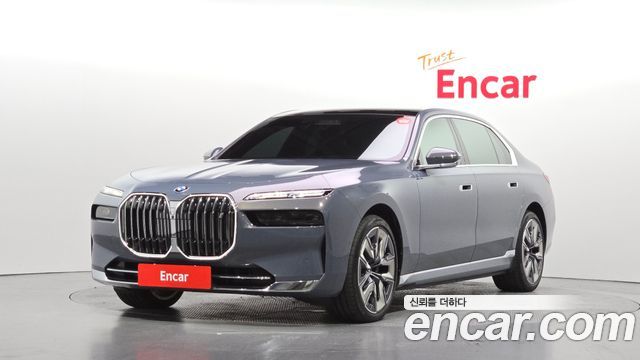 BMW i7 — exterior