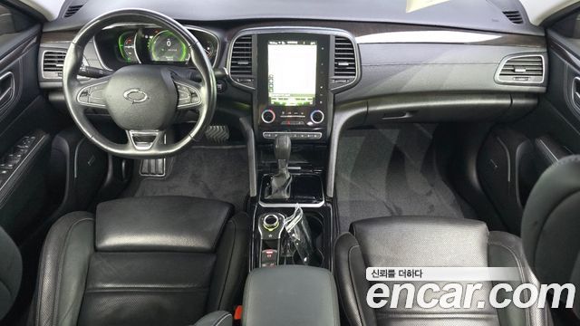 Renault Korea SM6 — interior