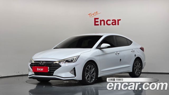Hyundai Avante — exterior