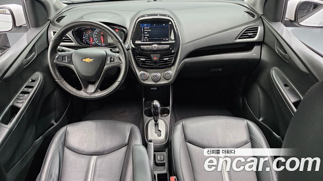 Chevrolet Korea Spark — interior
