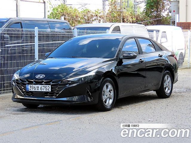 Hyundai Avante — exterior
