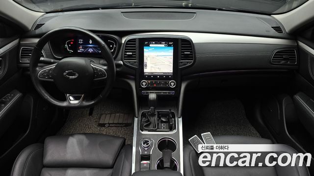 Renault Korea SM6 — interior