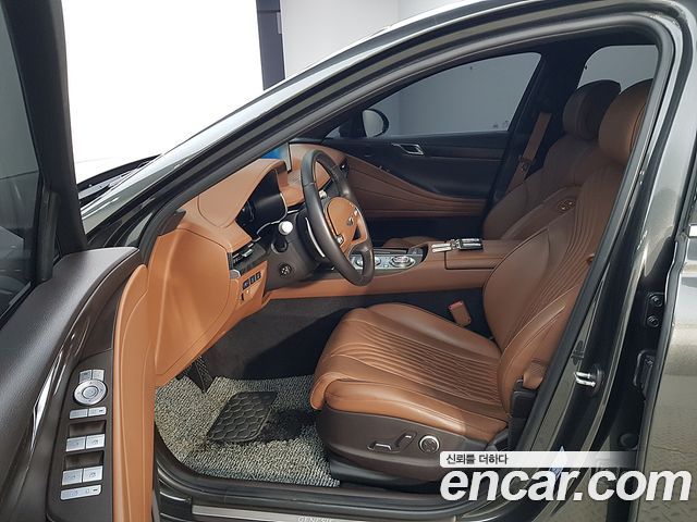 Genesis G80 — interior