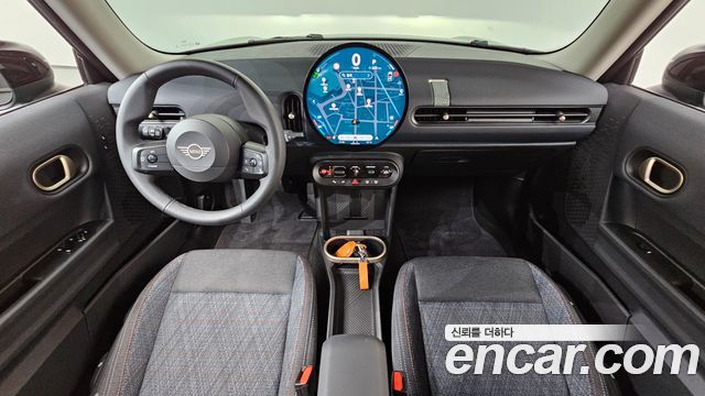 MINI Cooper — interior