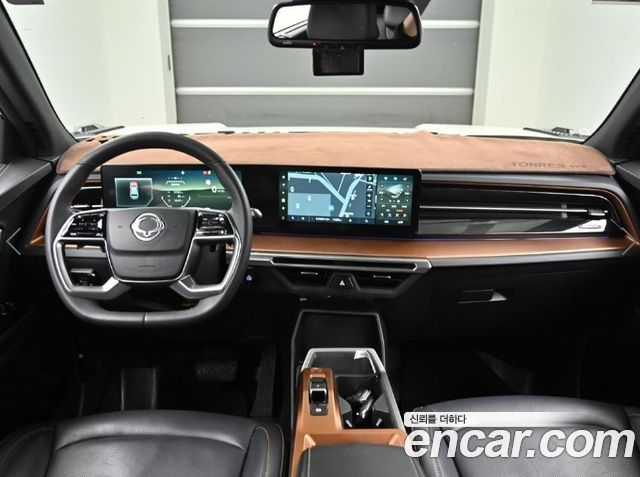 KG Mobility Torres — interior