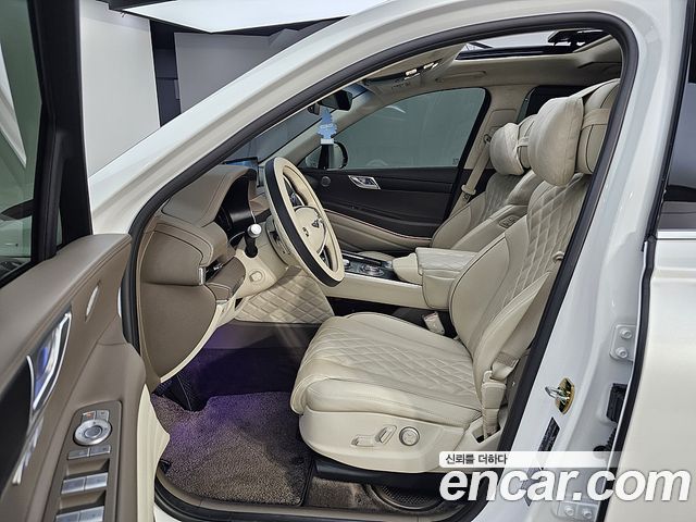Genesis GV80 — interior