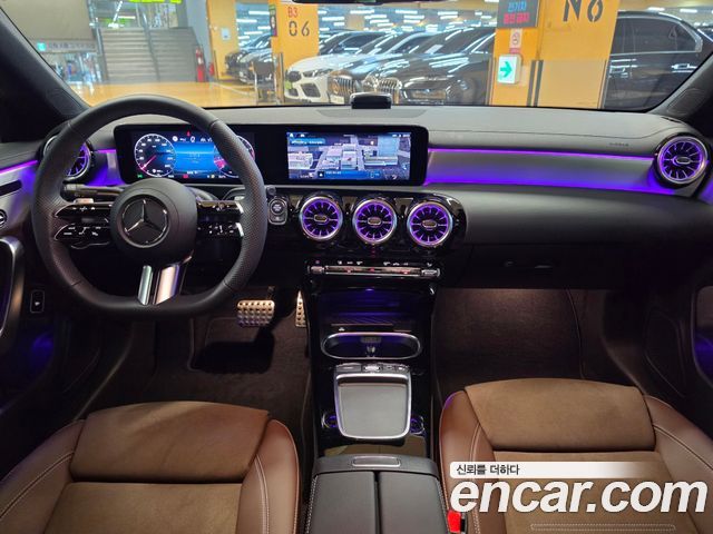 Mercedes-Benz CLA-Class — interior