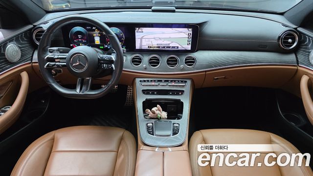Mercedes-Benz E-Class — interior