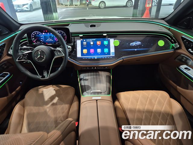Mercedes-Benz E-Class — interior
