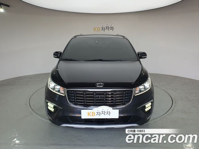 Kia Carnival — exterior