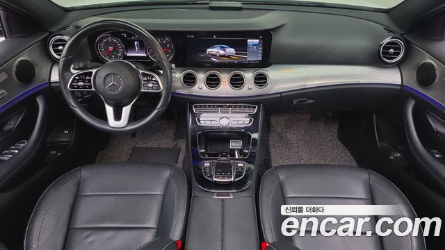 Mercedes-Benz E-Class — interior