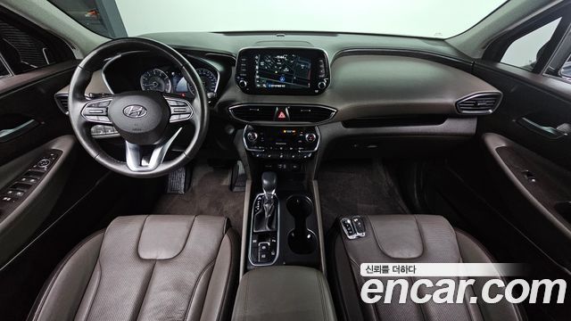 Hyundai Santa Fe — interior