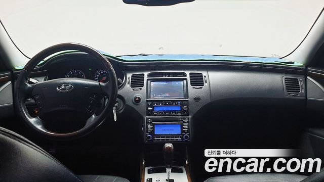 Hyundai Grandeur — interior