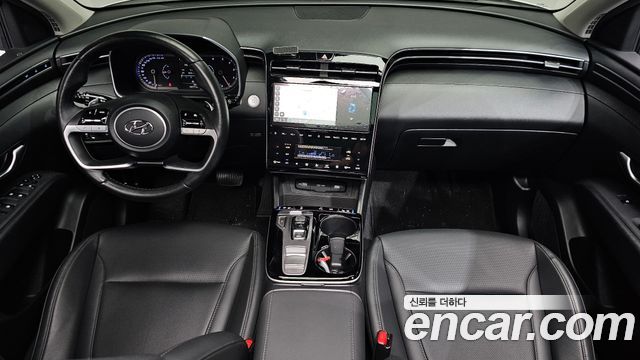 Hyundai Tucson — interior