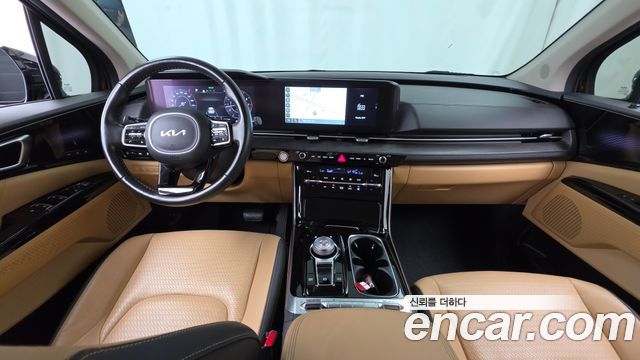 Kia Carnival — interior