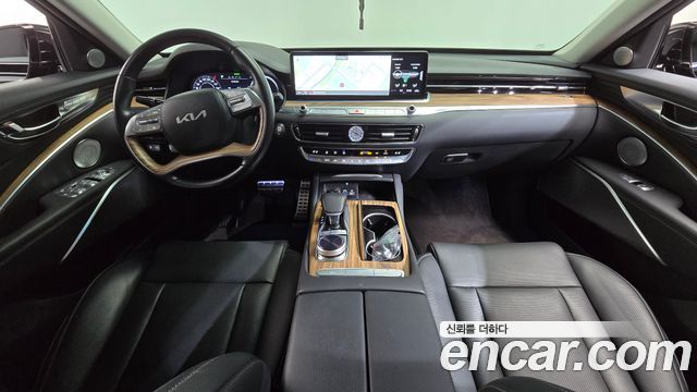 Kia K9 — interior