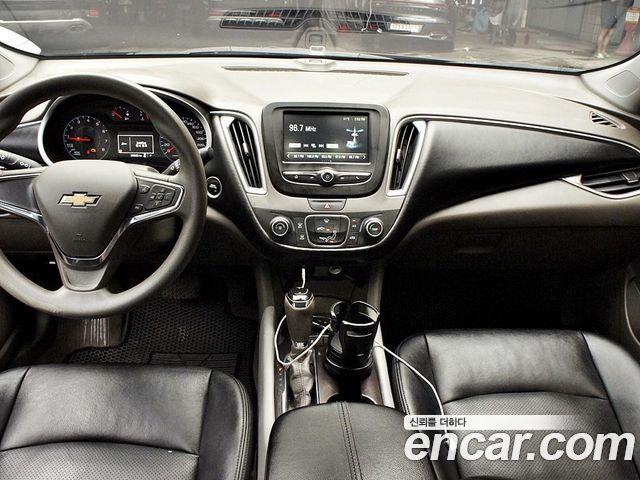 Chevrolet Korea Malibu — interior