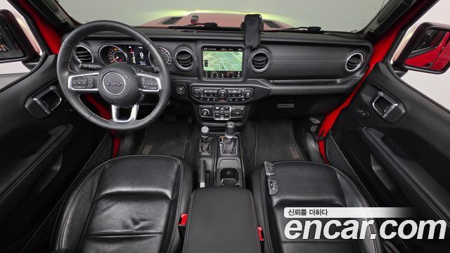 Jeep Wrangler — interior