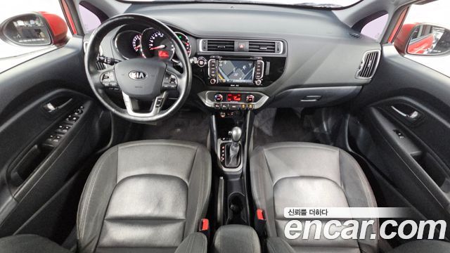 Kia Pride — interior