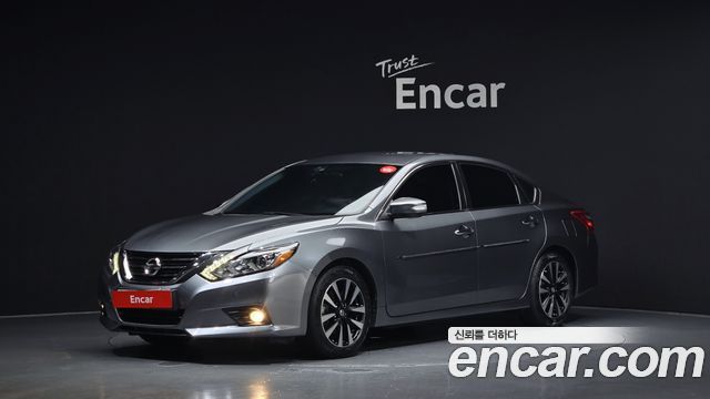 Nissan Altima — exterior