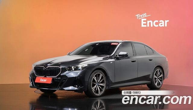BMW 5 Series — exterior