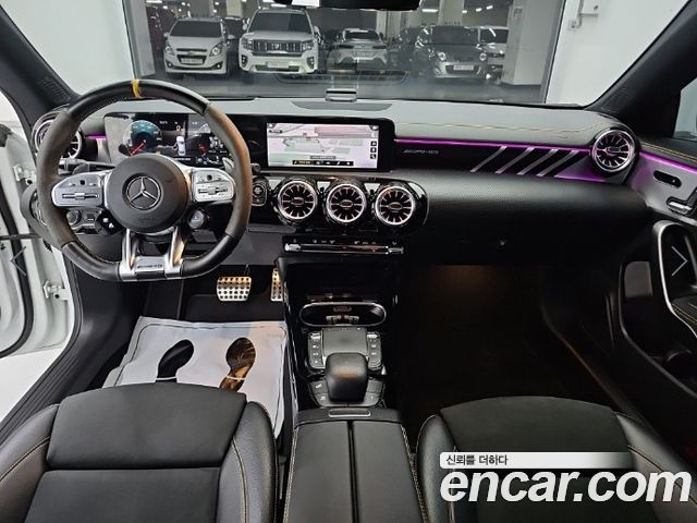 Mercedes-Benz CLA-Class — interior