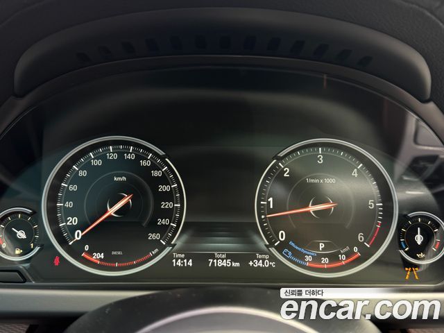 BMW 6 Series — interior