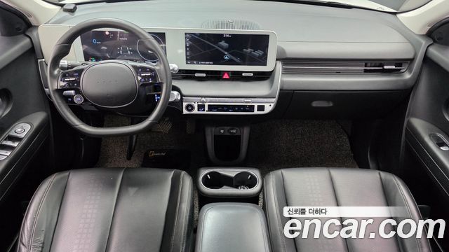 Hyundai IONIQ 5 — interior