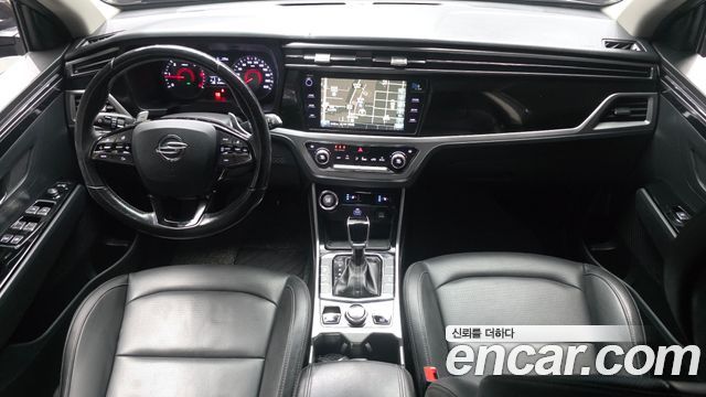 KG Mobility Korando — interior