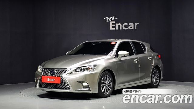 Lexus CT200h — exterior