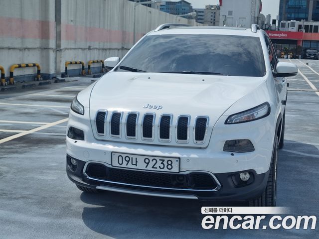 Jeep Cherokee — exterior
