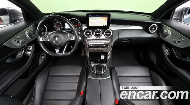 Mercedes-Benz C-Class — interior