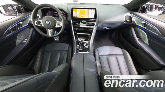 BMW 8 Series — interior