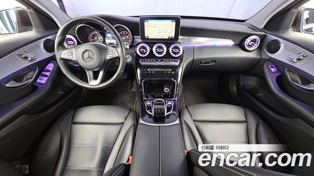 Mercedes-Benz C-Class — interior